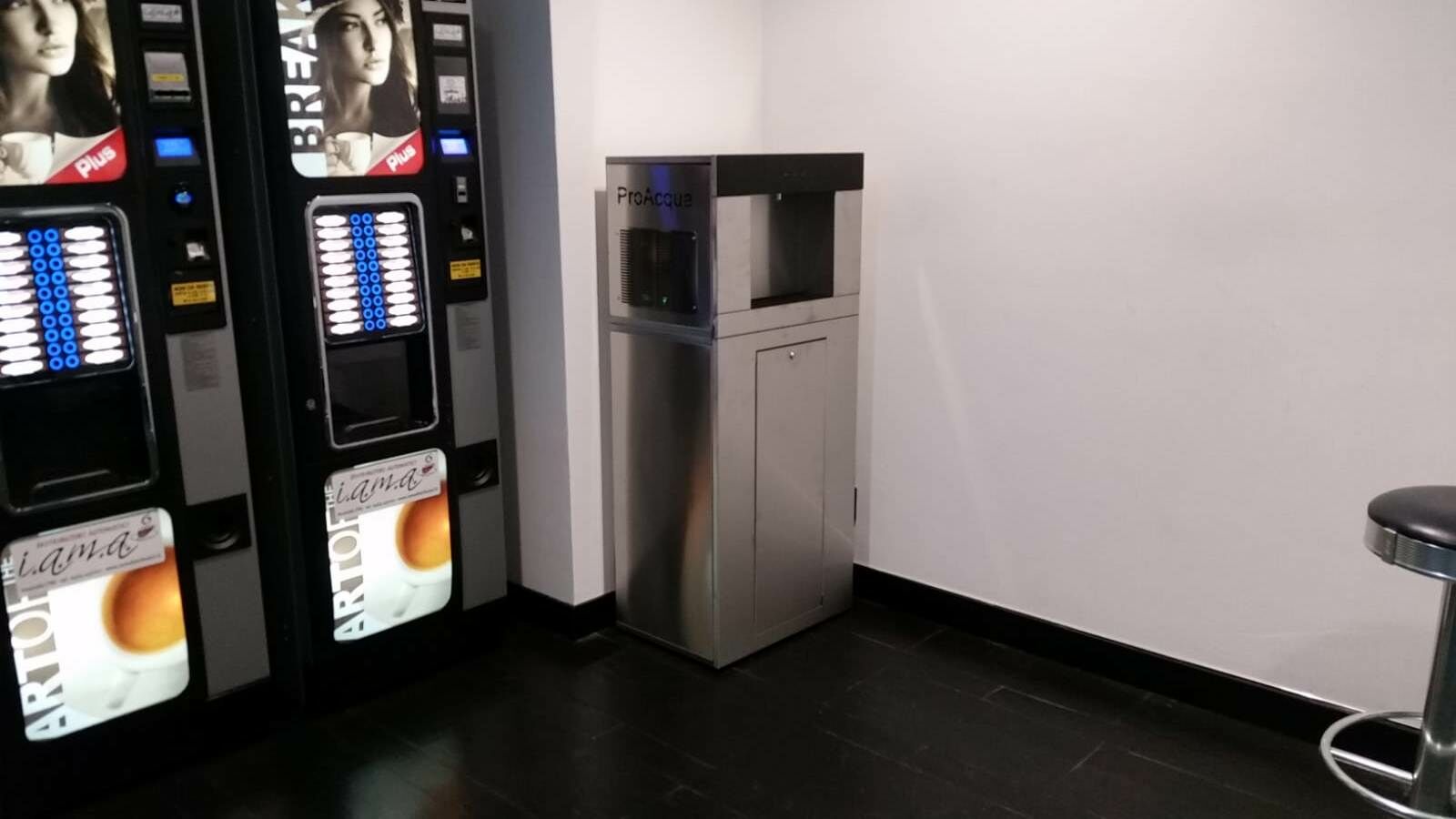 Azienda 19 Azienda svg+xml;charset=utf